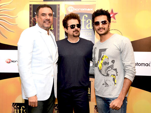 kareena riteish boman and karan cast their iifa vote 12