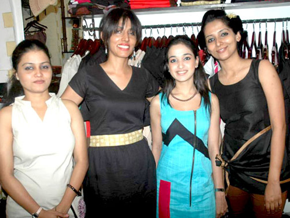 shweta pandit at golmaal fashion stores new collection launch 4