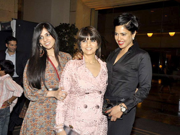 sameera juhi and hema malini at neeta lullas dinner 2
