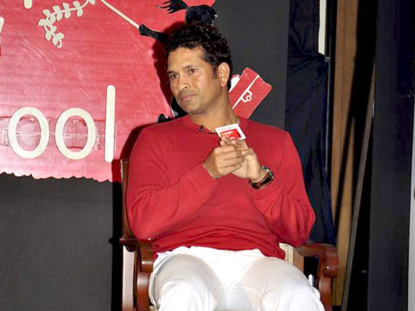 sachin and dia at coca cola and ndtv support my school event 8
