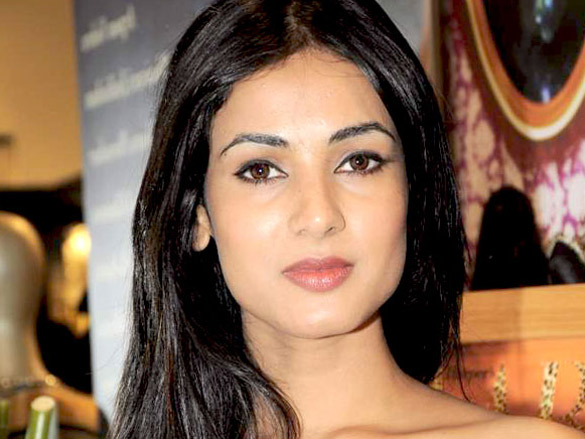 sonal chauhan at samsara harpers bazaar shades of spring event 9