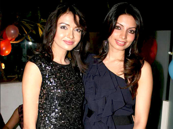 shama sikander at tv actor parull chaudhrys birthday bash 4