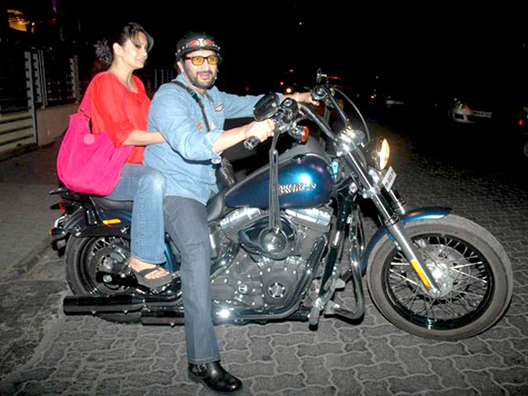 arshad warsi snapped on his harley davidson bike with wife maria 4