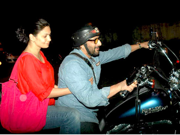arshad warsi snapped on his harley davidson bike with wife maria 7