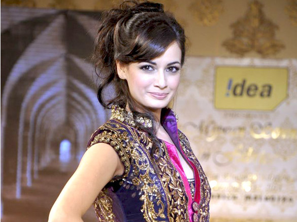 celebs grace shabana azmis charity show mijwan 11