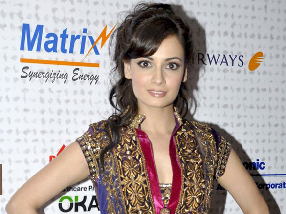 celebs grace shabana azmis charity show mijwan 25
