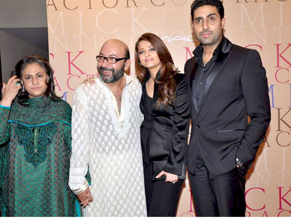 ash madhuri rani priyanka and deepika at mickey contractors bash 13