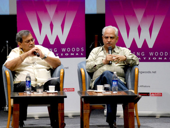 ramesh sippy interacts with students at whistling woods international 2