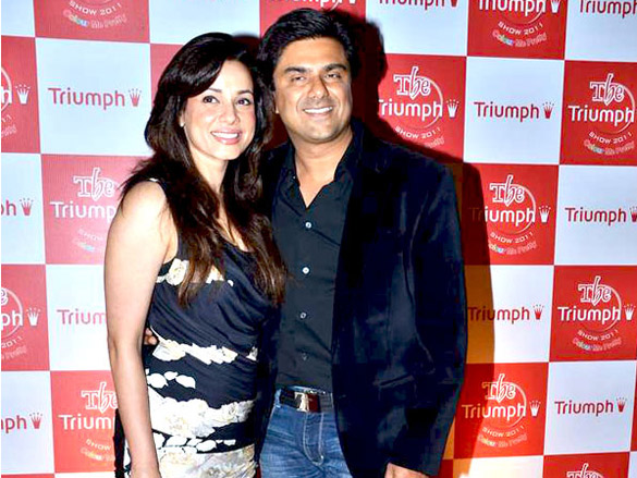 akshay deepika and sonakshi at the triumph show 2011 30