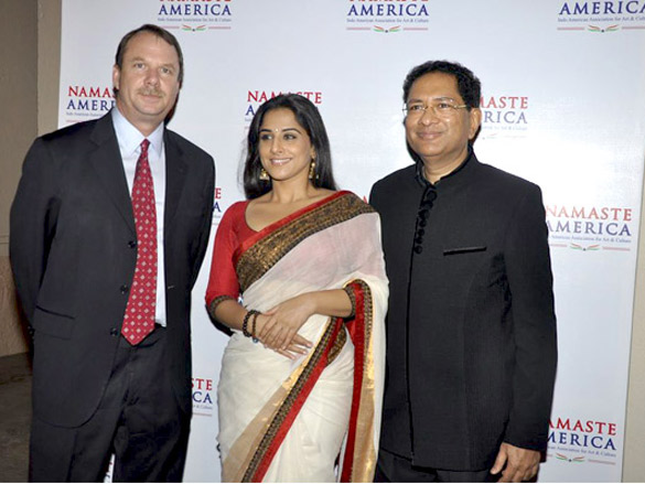 vidya balan hema and esha grace launch of namastey america 6