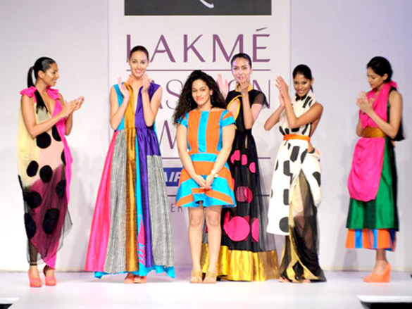 mugdha jacqueline and mandira grace masabas show at lakme fashion week 2011 day 2 2