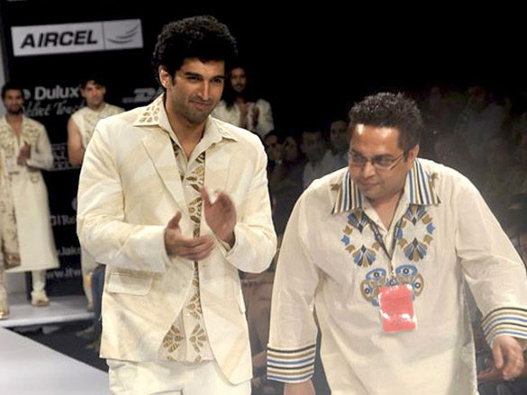 aditya roy kapur walks for debarun at lakme fashion week 2011 day 3 4