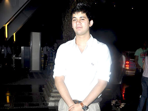 sunny deols son karan deol snapped at anita dongres show at lakme fashion week 2011 3