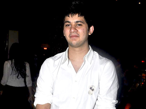 sunny deols son karan deol snapped at anita dongres show at lakme fashion week 2011 7
