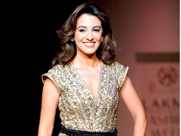 perizaad walks the ramp for pria kataria puri at lakme fashion week 2011 day 4 7