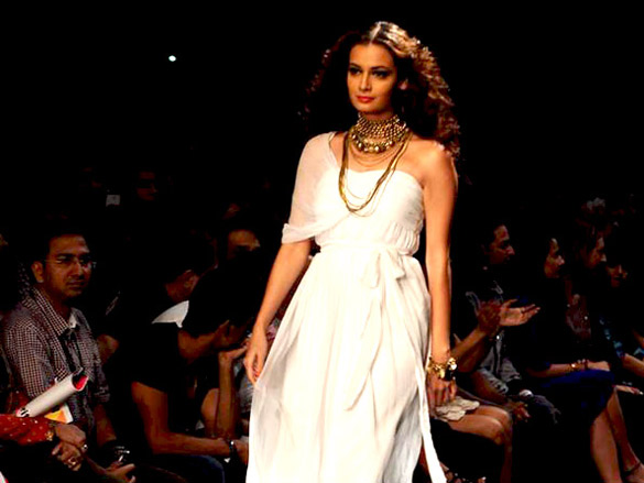 dia and zayed walk the ramp for rocky s at lakme fashion week 2011 day 4 4