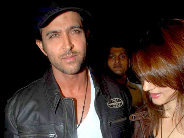 stars leave for zee cine awards in singapore 3