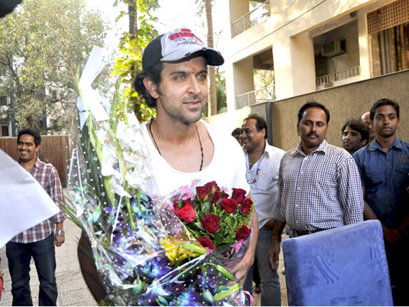 hrithik roshan celebrates his birthday with media 6