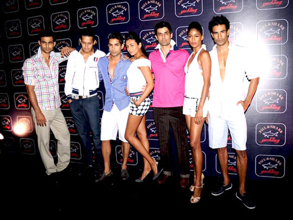 preity and shahid at the paul and shark yachting launch 18