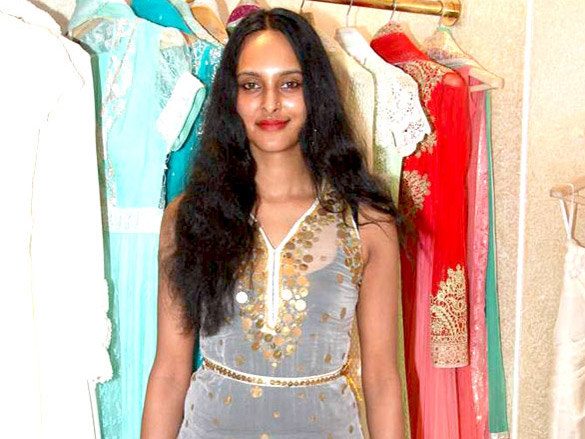 monikangana and hrishita bhatt at neeta lullas preview 3
