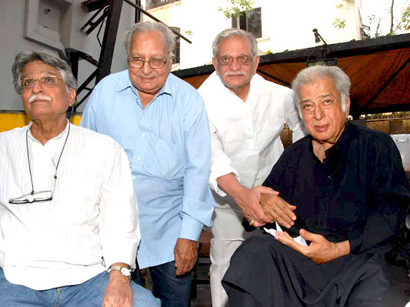 shashi kapoor at the premiere show of rekha bhardwajs play 2