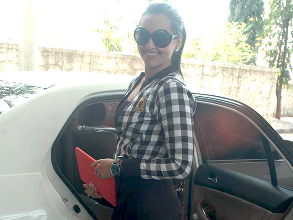 sonakshi snapped after returning from india today enclave event 6
