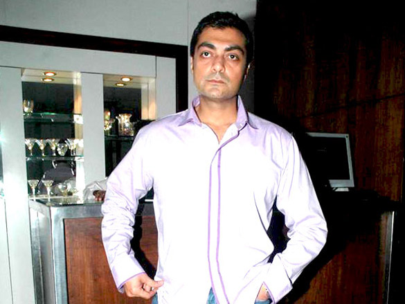 abhimanyu shekhar singhs wedding anniversary bash 9