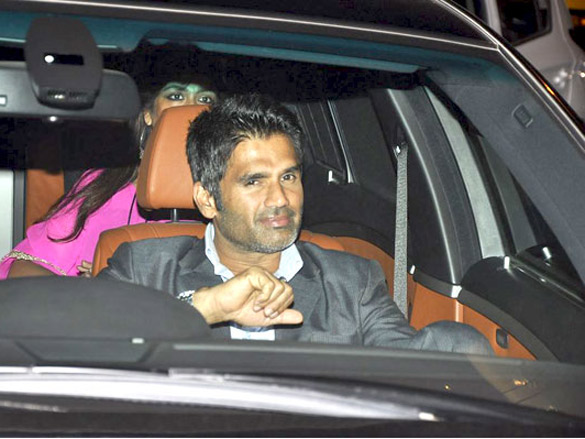 akshay twinkles 10th wedding anniversary bash 17