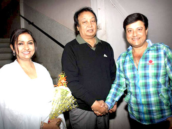 urmila at tribute to mahendra kapoor by sahyog foundation 8