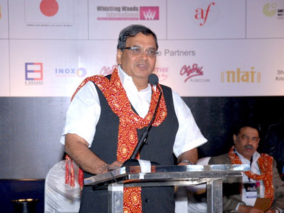 subhash ghai honoured with a special achievement award at piff 2011 5