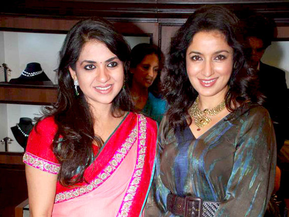 shaina ncs jewellery line launch for ramniklal and sons jewelers 2
