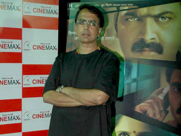 poonam jhawer sheeba and bhagyashree at the marathi film awards 2011 14