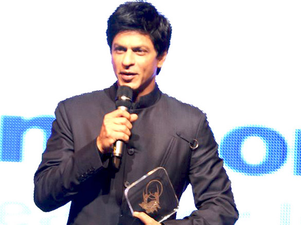 srk aishwarya and hugh jackman at ficci frames 2011 excellence awards 6