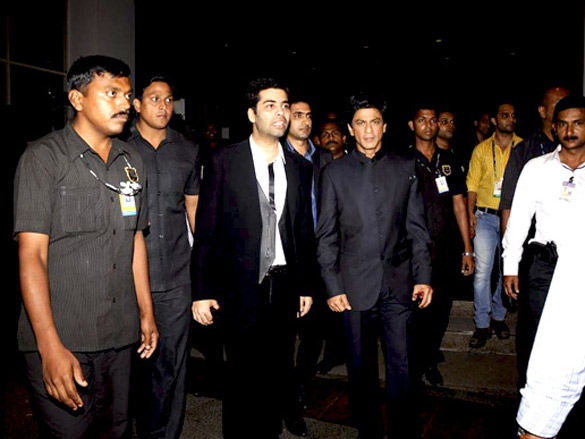 srk aishwarya and hugh jackman at ficci frames 2011 excellence awards 16