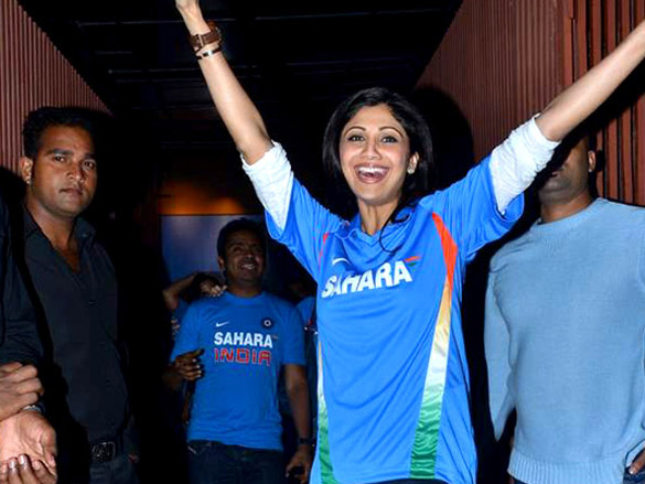 shilpa shetty at sohail khan and baba dewans world cup victory bash 3