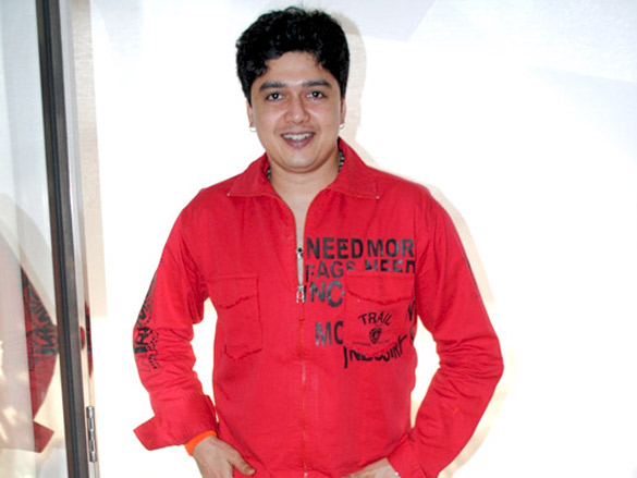 anil sharma hosts the cricket screening 7
