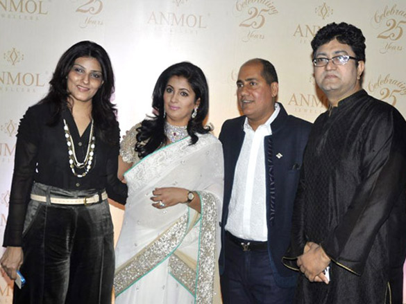 shilpa lara and neha dhupia grace anmol jewellers 25th anniversary bash 16