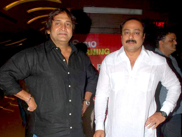 sonali kulkarni at marathi film taryanche bait premiere 4