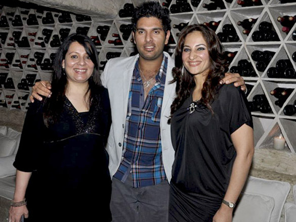 celebrity lockers bash for yuvraj singhs world cup success 4