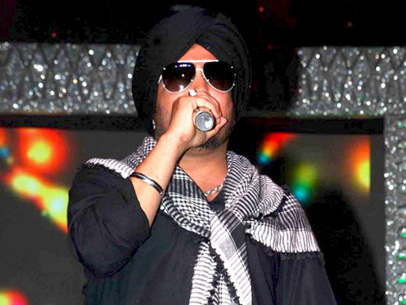 sunny mahie and geeta basra grace baisakhi celebrations 9