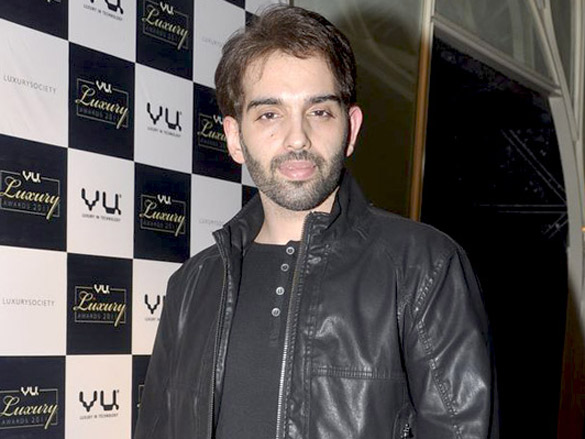 celebs grace launch party of vu luxury awards 2011 3