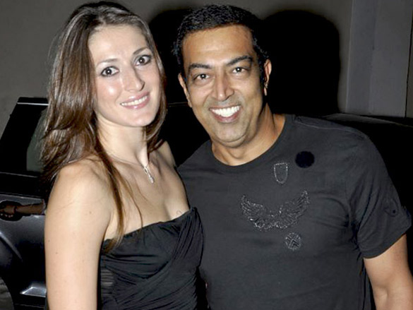 malaika sonakshi and others at the pantaloons femina miss india 2011 finale 21