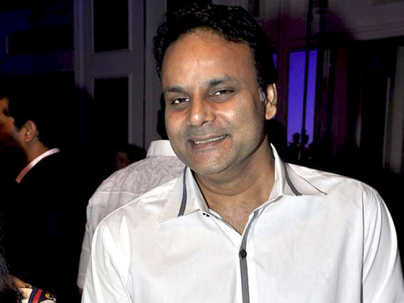 neetu chandra and mrinalani grace aston martin launch bash 14
