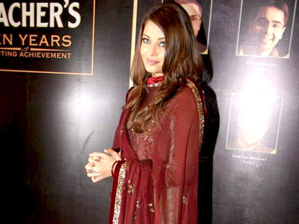 aishwarya and ranbir at 10th teachers achievement awards 5