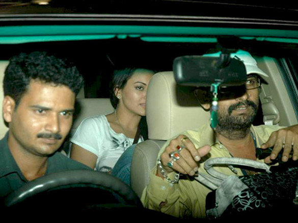 ranbir and sonakshi snapped at the mumbai airport 3