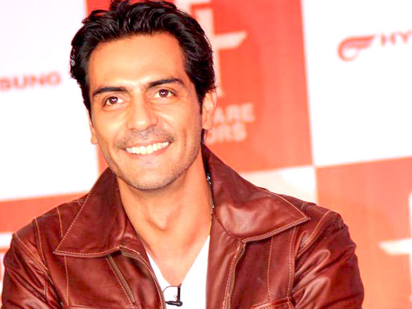 arjun rampal launches garware motors hyosung super bikes 6