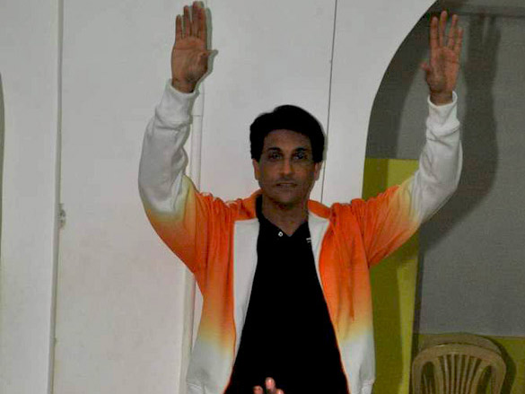 shiamak davar celeberates international dance day with vaf kids 5