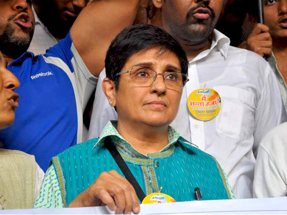 kiran bedi at anna hazares anti corruption meet 8