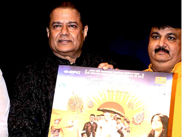 launch of richa sharmas album sai ki tasveer 6