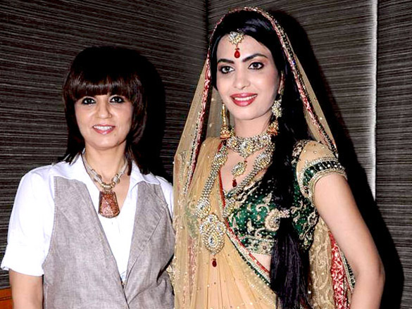 neeta lulla and kanishta dhanker launch vips designer bags 3